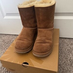 UGG Bailey Bow Chestnut